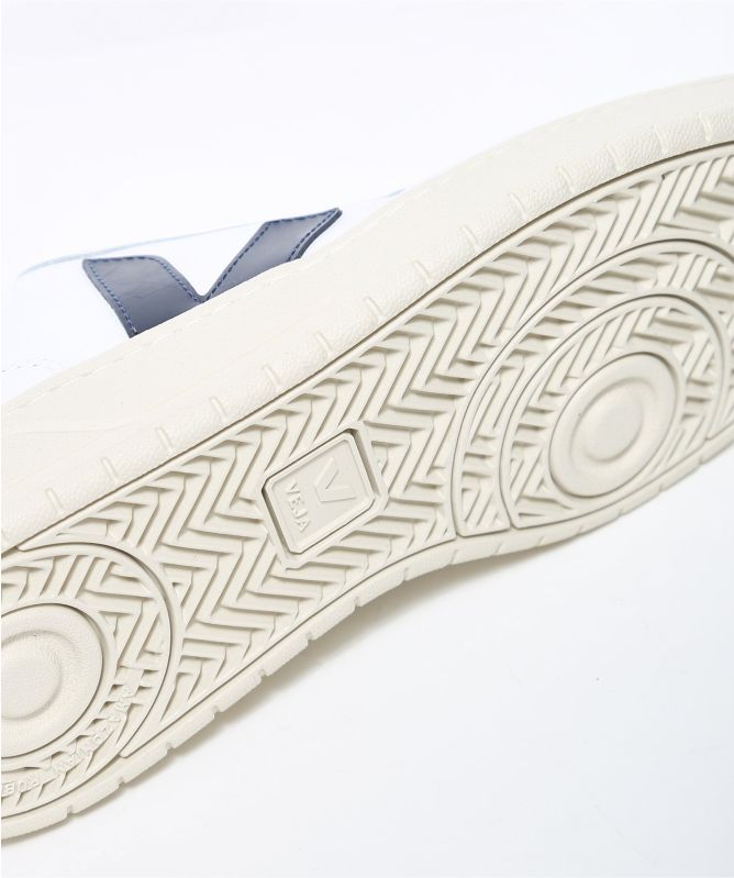 VEJA Men's Leather V-10 Sneakers