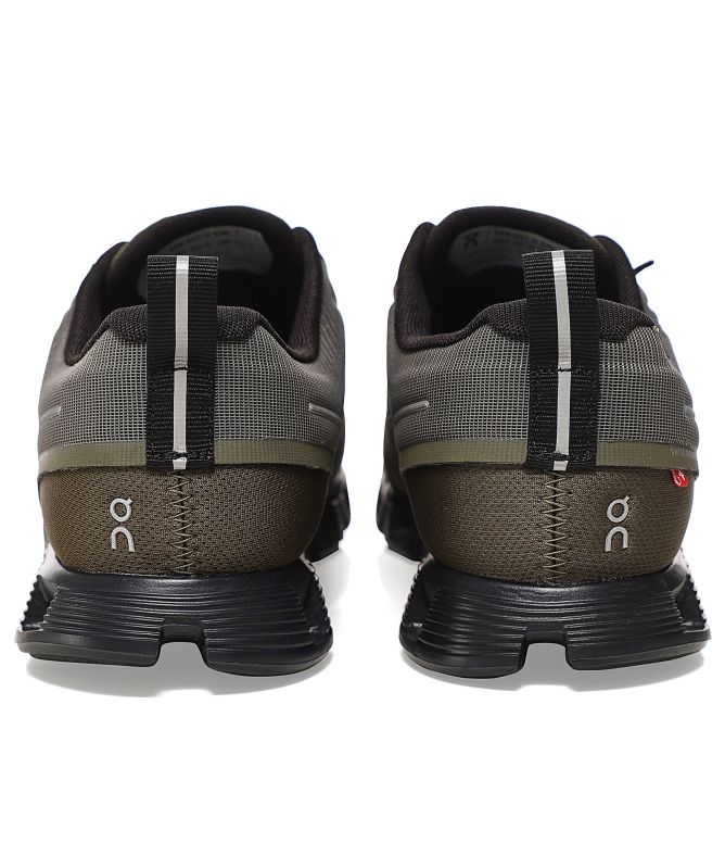 On Running Waterproof Cloud 5 Sneakers