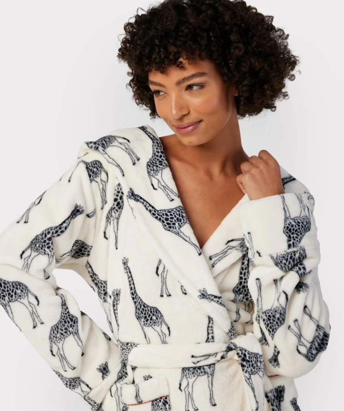 Chelsea Peers Fleece Giraffe Dressing Gown
