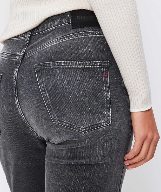 Replay Relaxed Fit Melja Jeans