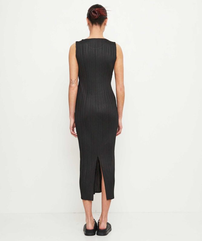 Thanny Plissé Midi Dress