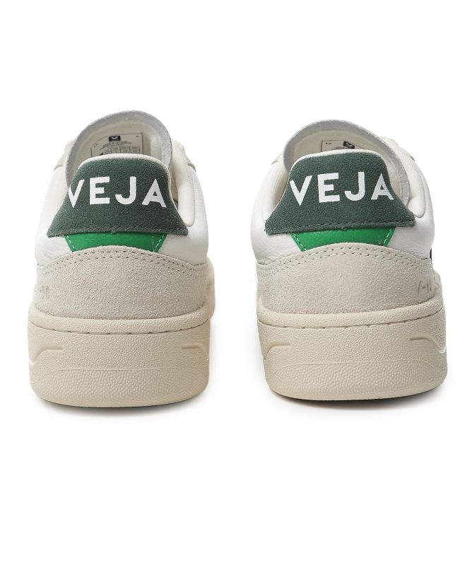 VEJA Leather V-90 Trainers