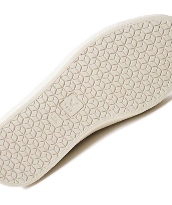 VEJA Wata II Low Almond Pierre Trainers