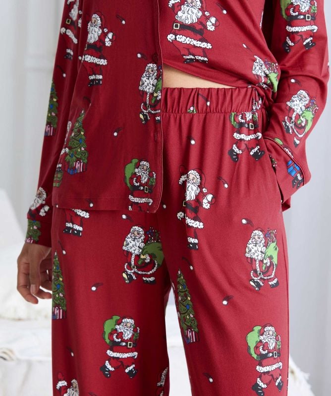Chelsea Peers Christmas Santa Snowball Print Pyjamas