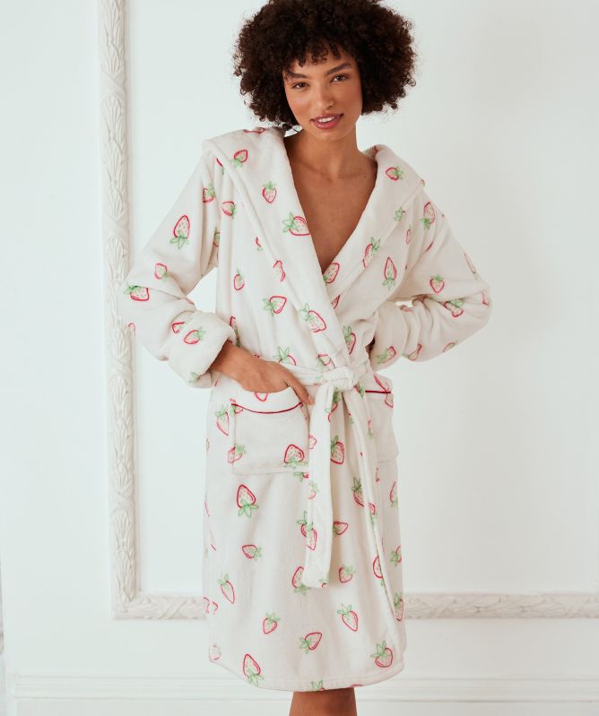 Chelsea Peers Fleece Strawberry Print Dressing Gown