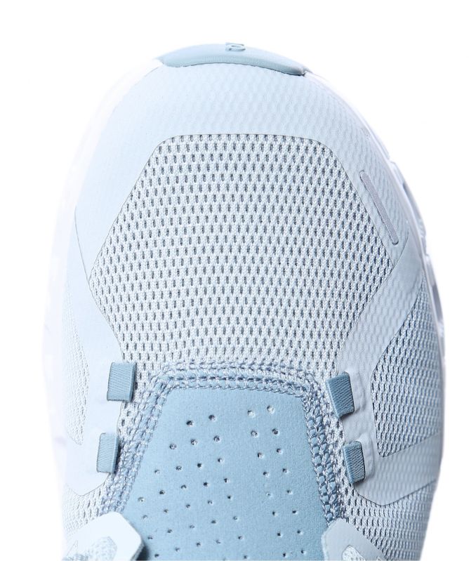 On Running Cloud 5 Sneakers
