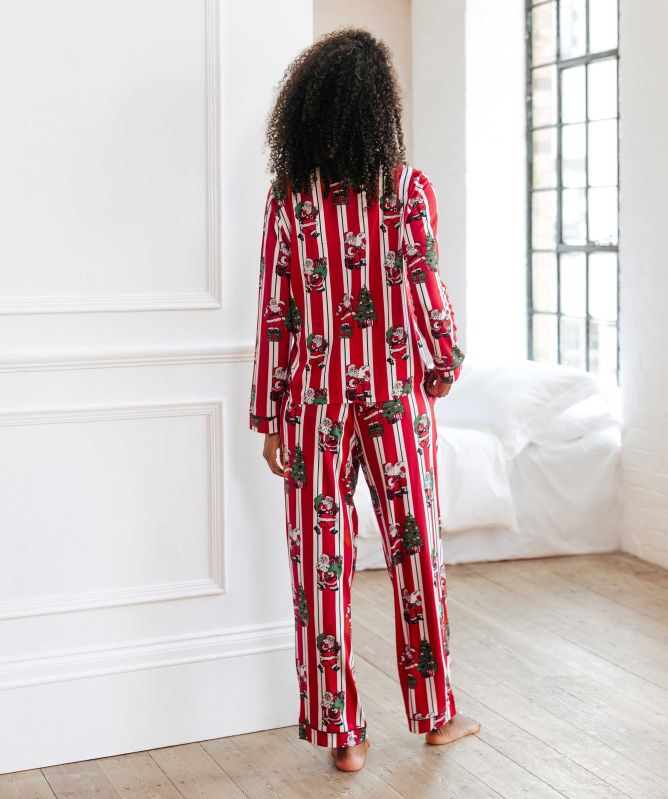 Chelsea Peers Vintage Santa Print Long Pyjama Set