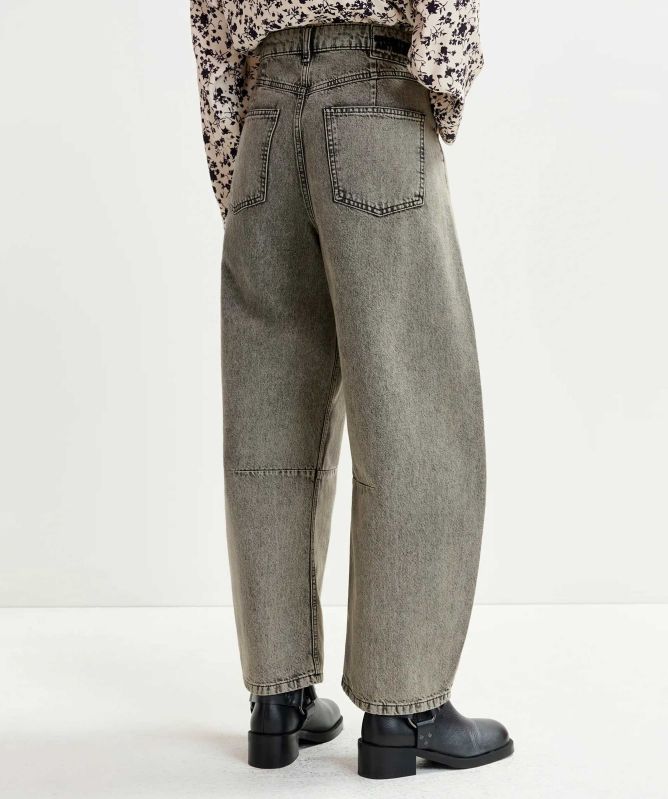 Essentiel Antwerp Impressive Overdyed Barrel Leg Jeans
