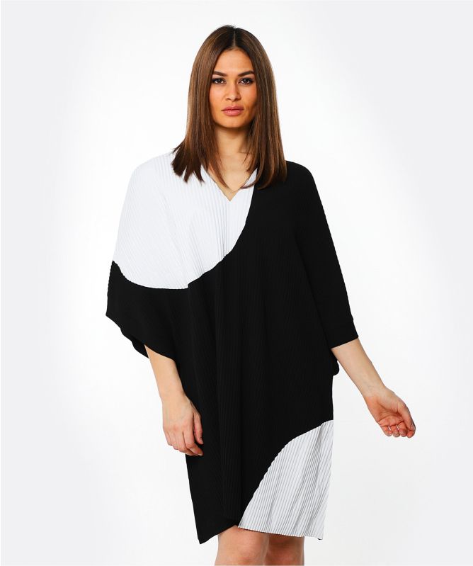 NU London Pleated Circle Dress