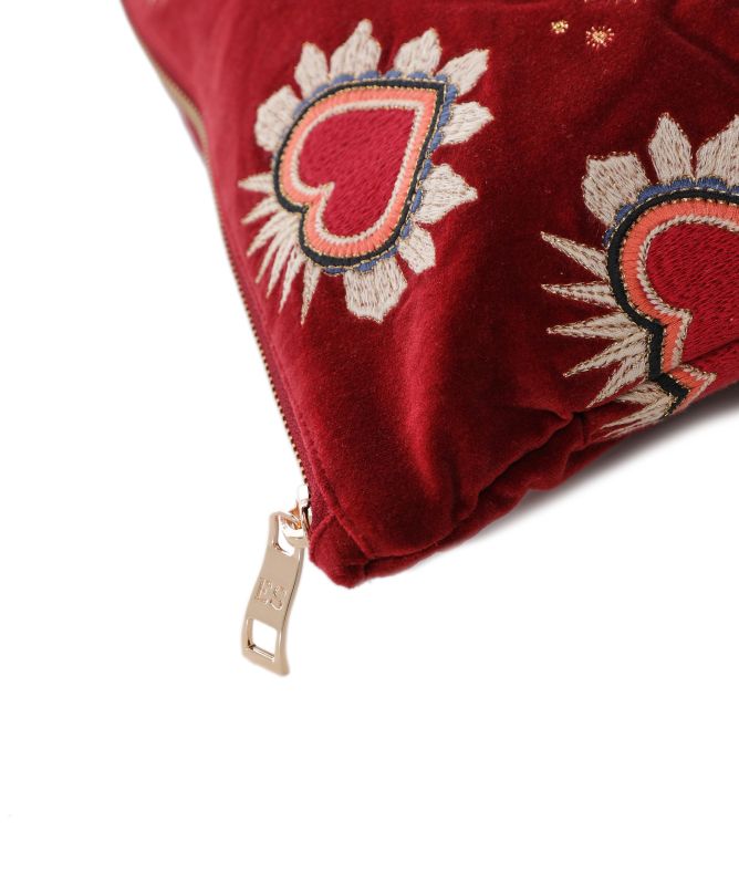 Elizabeth Scarlett Sacred Hearts Everyday Pouch