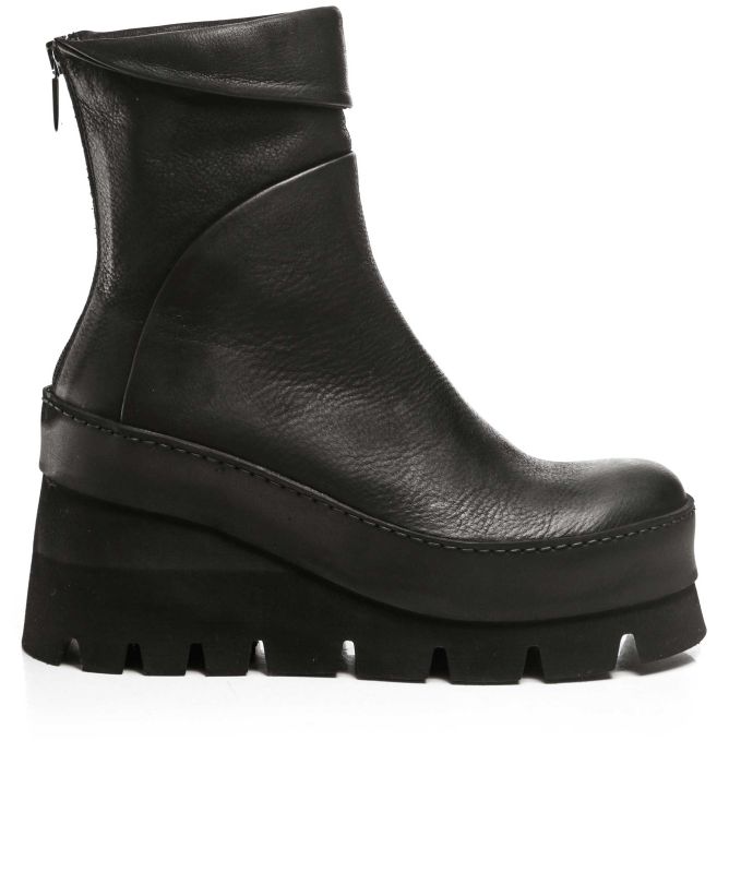 Lofina Leather Wedge Boots