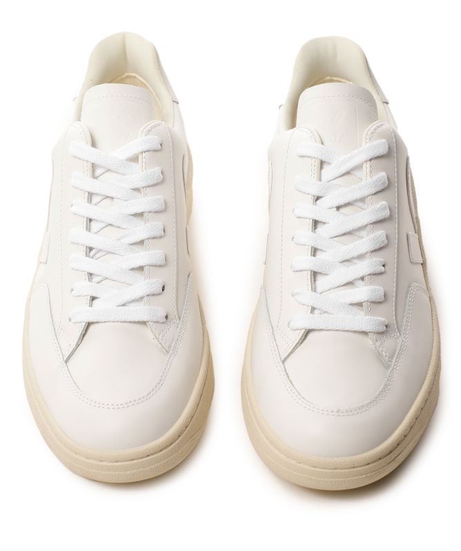 VEJA Leather V-12 Trainers