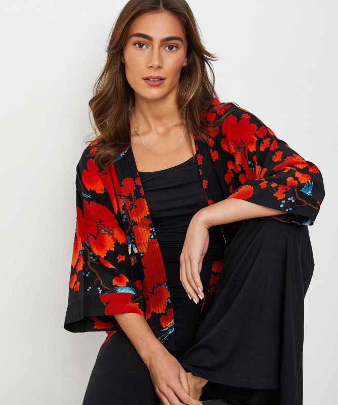 One Hundred Stars Acer Black Crepe Kimono