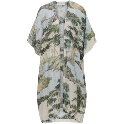 Rivers and Trees Throwover