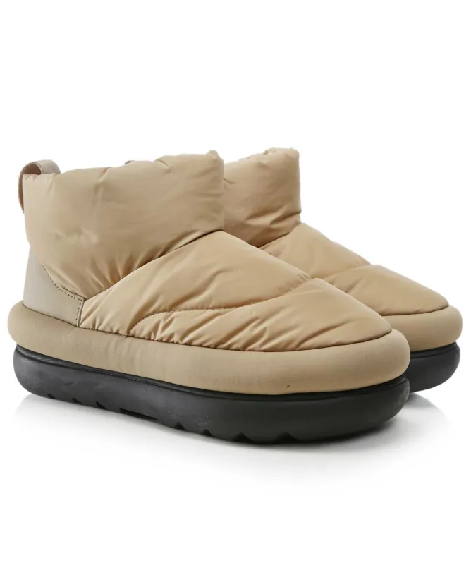 UGG Classic Maxi Mini Boots